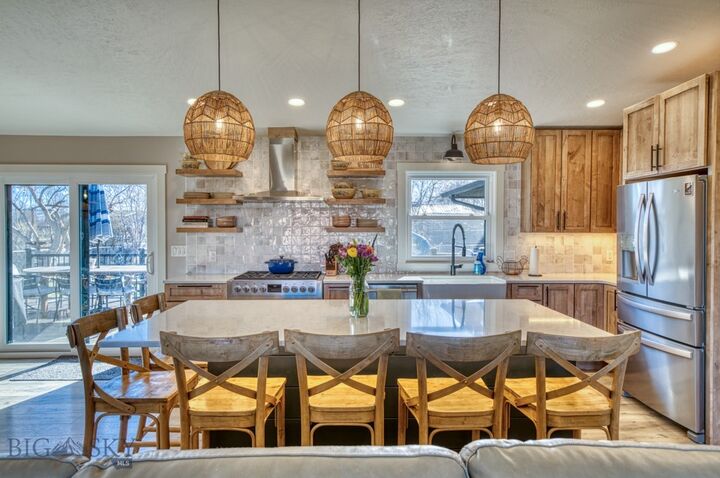 Property Photo:  123 N 4th Ave E  MT 59752 