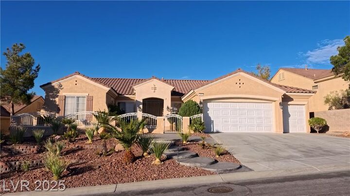 Property Photo: 2882 Olivia Heights Avenue NV 89052