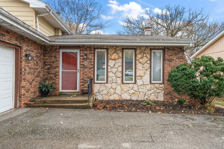 Property Photo: 1586 Sunnyslope Drive IN 46307