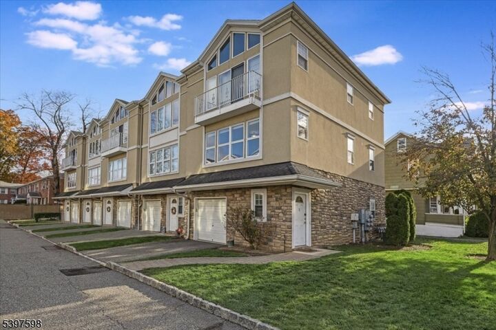 14 Central Ave Unit 1  Rochelle Park Twp. NJ 07662 photo