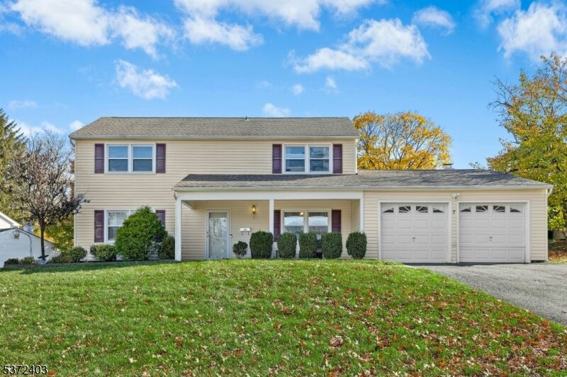 Property Photo:  7 Concord Dr  NJ 08873 