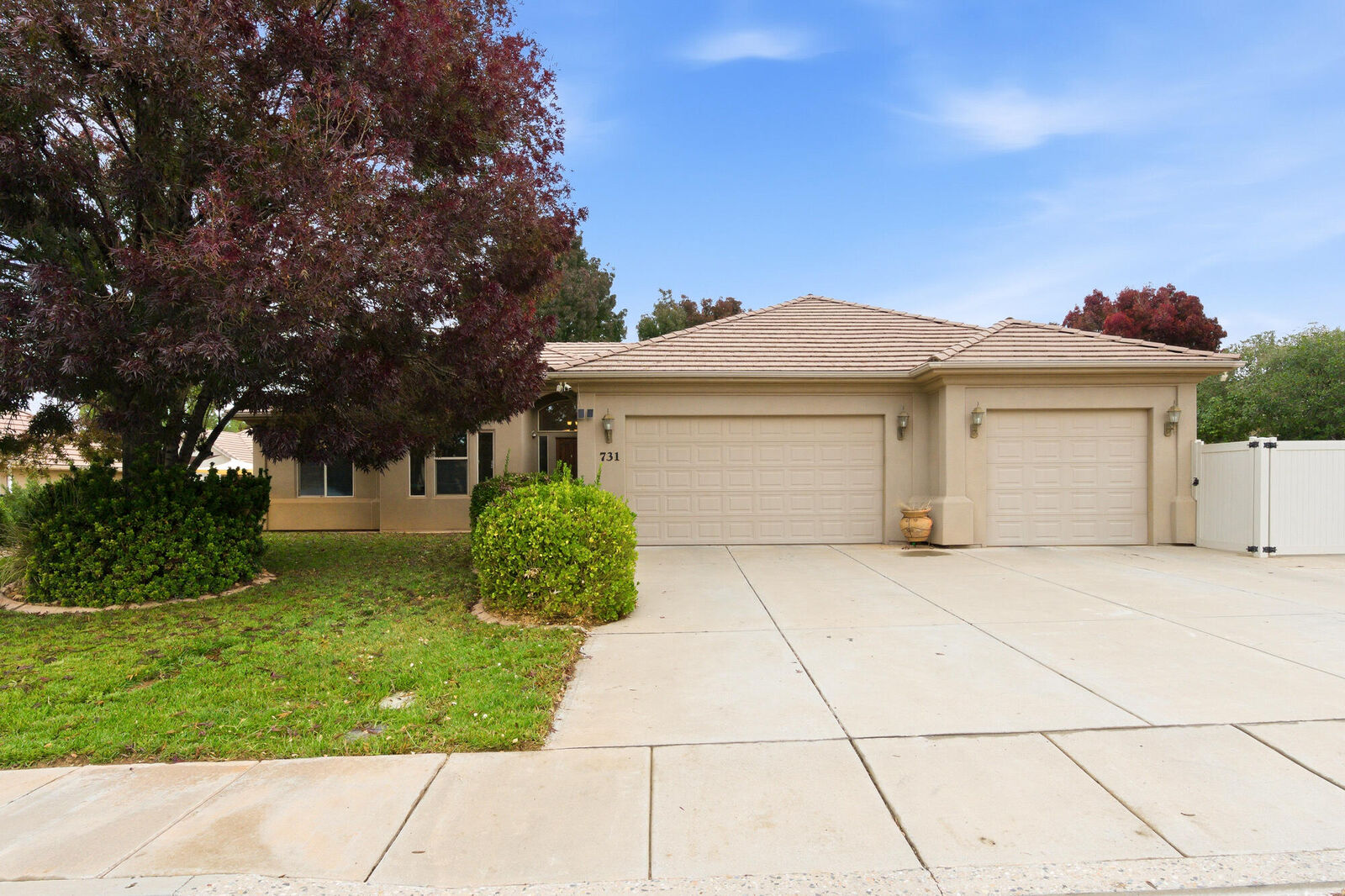 Property Photo: 731 E Castle Stone Dr UT 84780