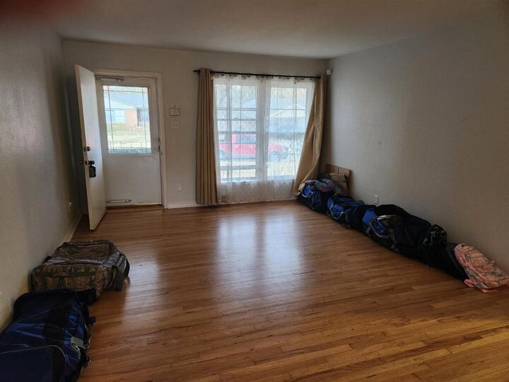 Property Photo:  1612 NW 27th St  OK 73505 