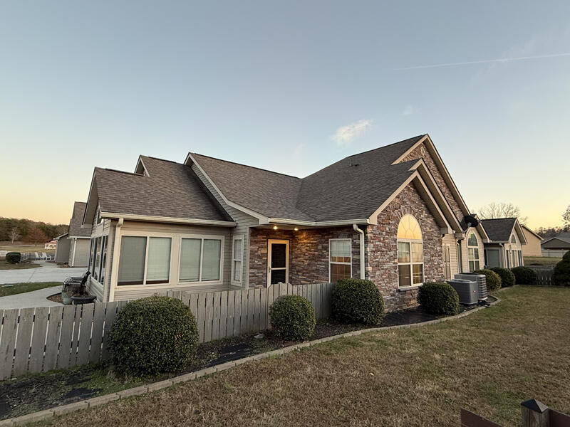 Property Photo:  441 Deer Lake Place  KY 42518 