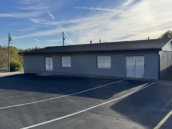 Property Photo: 4976 Old Versailles Road KY 40510