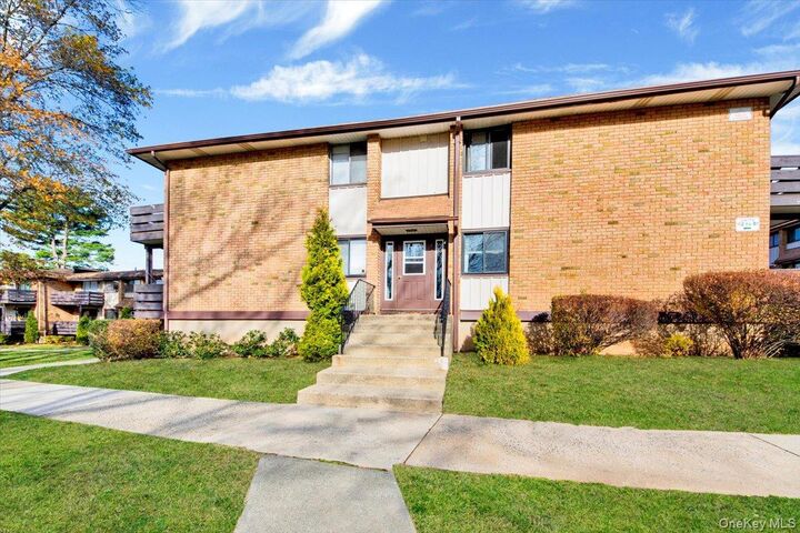 Property Photo:  110 Sierra Vista Lane  NY 10989 