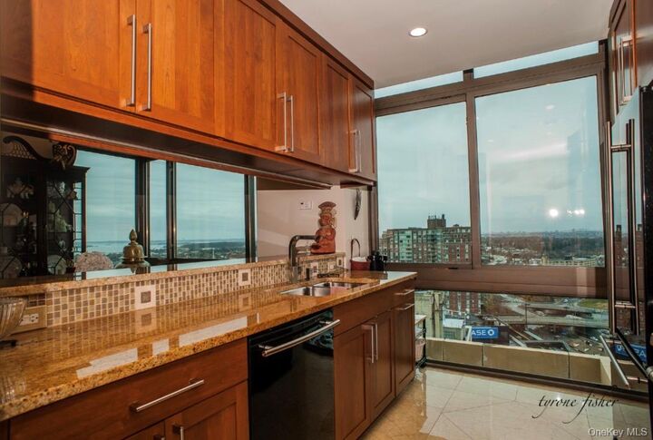 Property Photo:  175 Huguenot Street 2403  NY 10801 