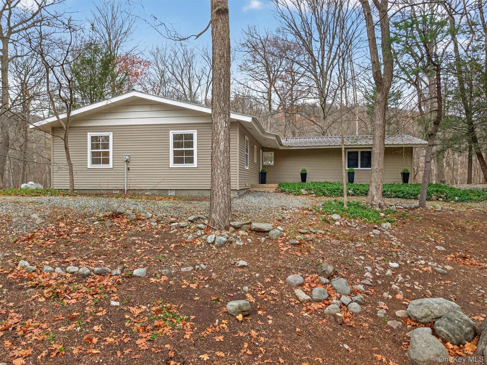 Property Photo:  89 Maple Brook Road  NY 10987 