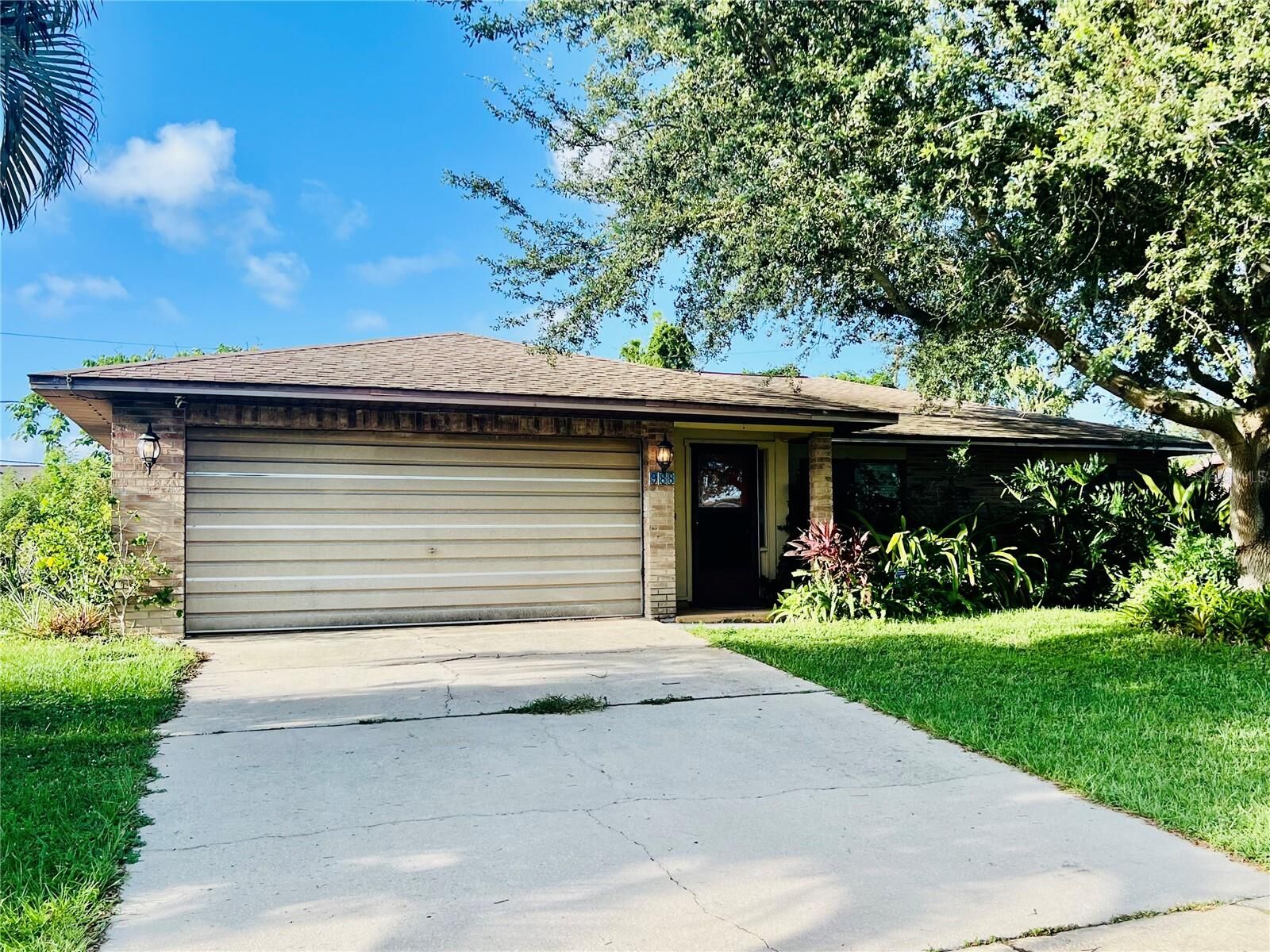 Property Photo:  988 Elkcam Boulevard  FL 32927 