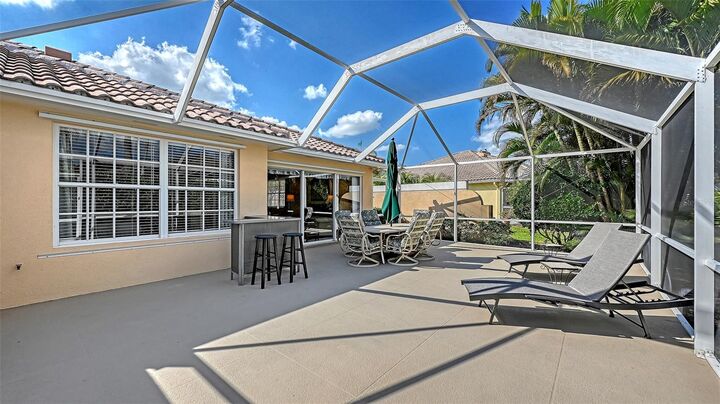 Property Photo:  5770 Ivrea Drive  FL 34238 