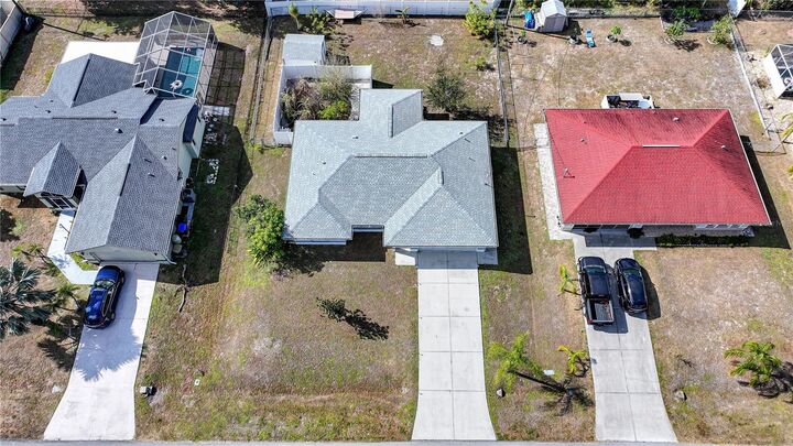 Property Photo: 2587 Logsdon Street FL 34287