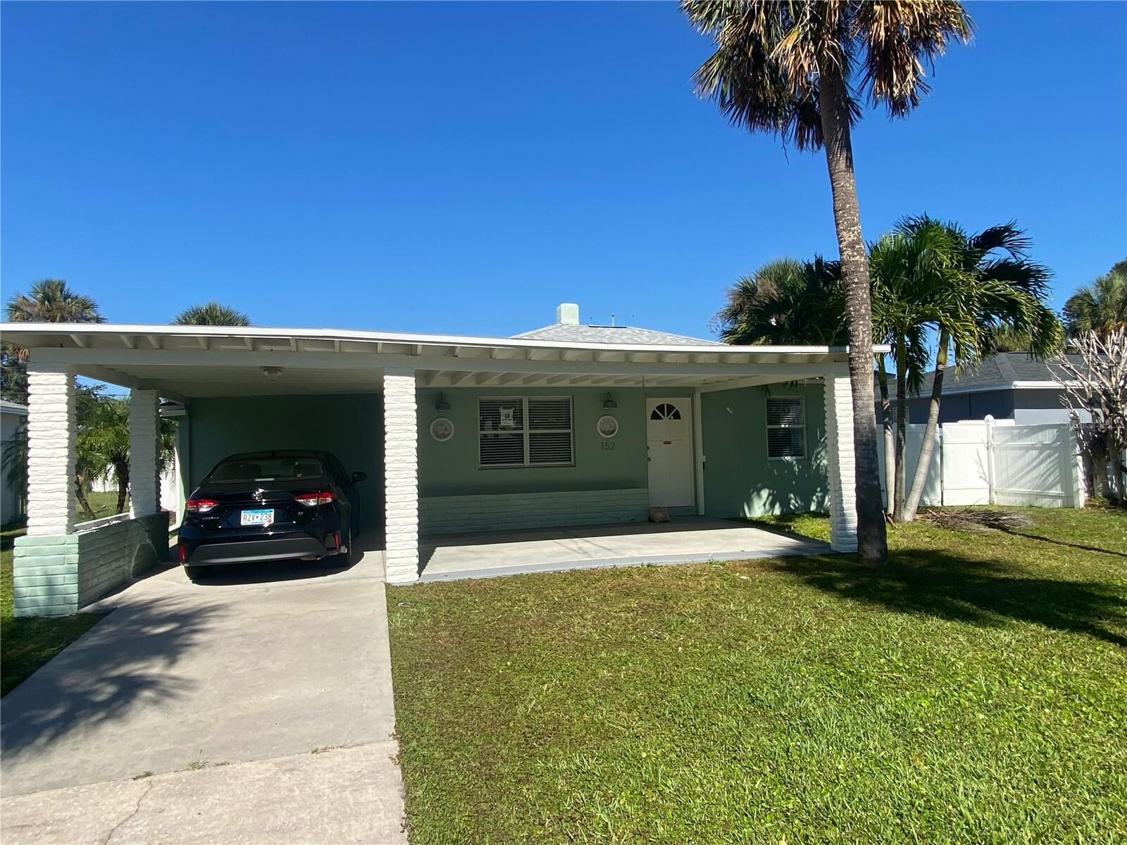Property Photo: 152 44th Avenue FL 33706