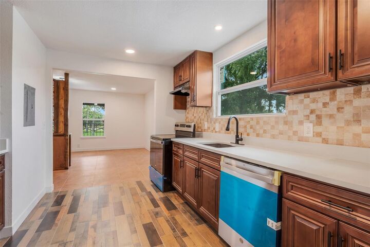 Property Photo:  13832 Bay Lake Road  FL 34736 