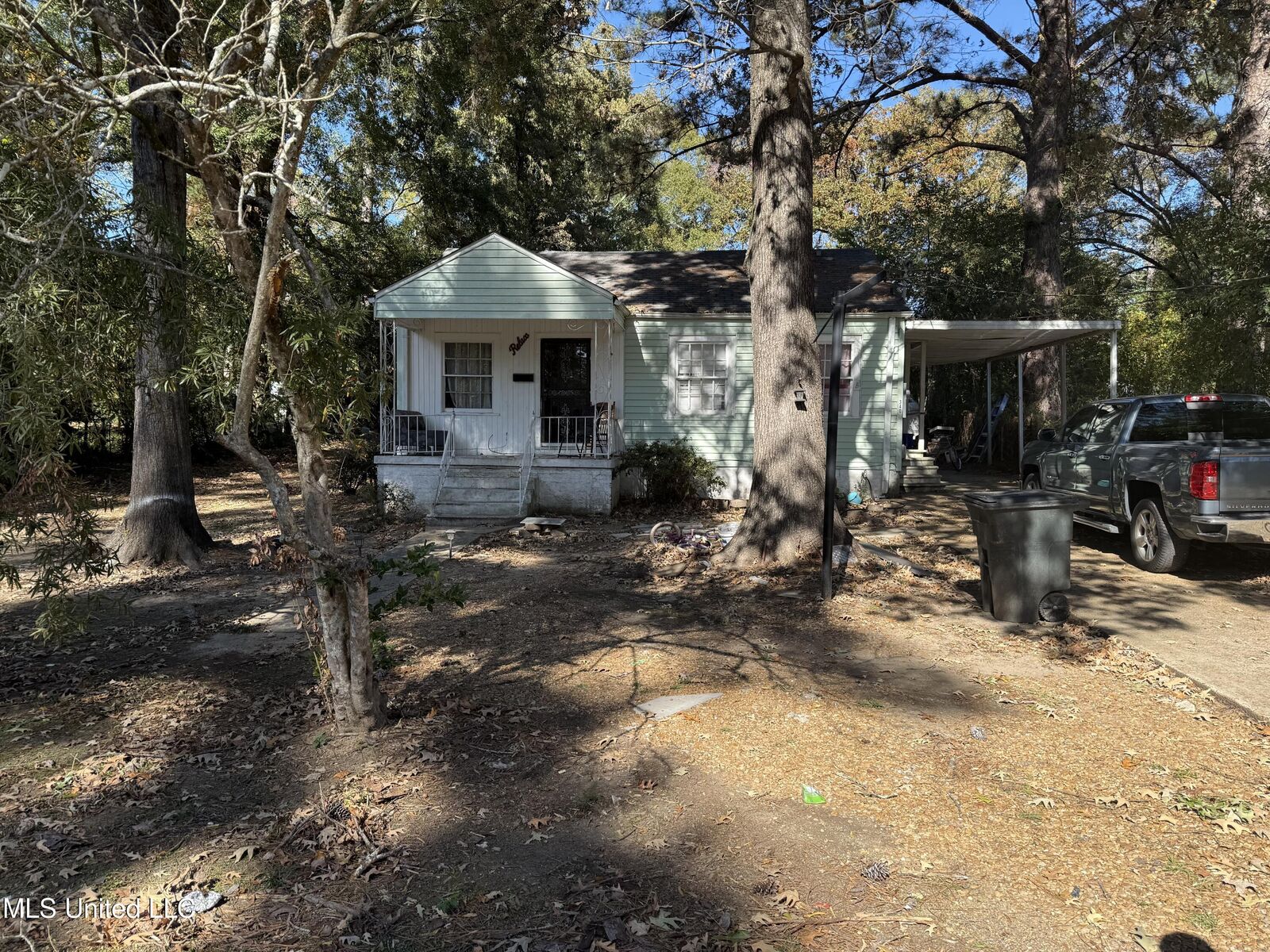 Property Photo:  340 Mason Boulevard  MS 39212 