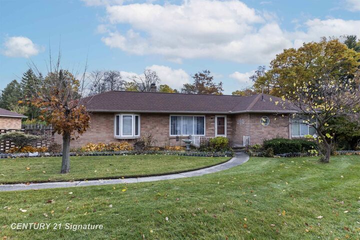 103 Lincoln Drive  Bay City MI 48706 photo