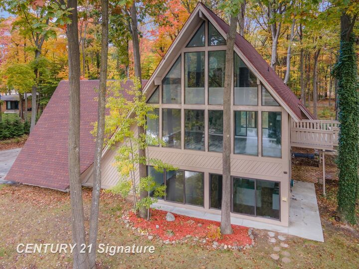 Property Photo: 10363 Lakewood Drive MI 48609