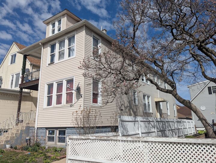 Property Photo:  7548 W 61st Street  IL 60501 