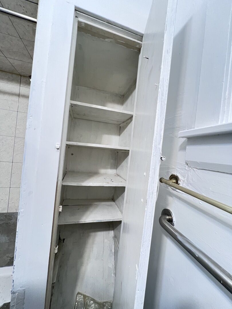 Property Photo:  1430 N Avers Avenue  IL 60651 