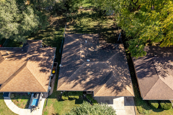 Property Photo:  1104 Blenheim Drive  IL 61108 