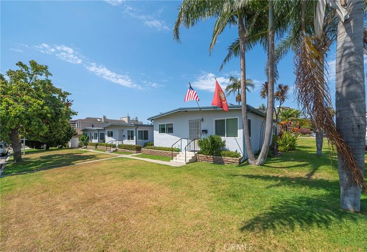 Property Photo: 715 California CA 92648