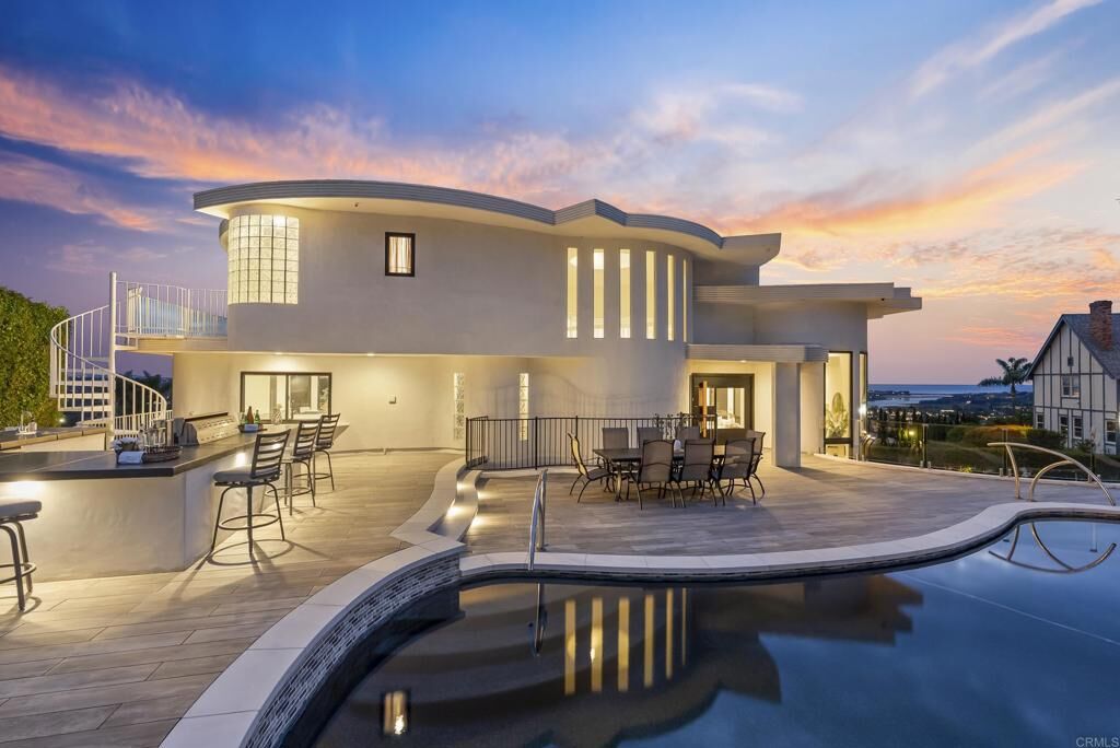 Property Photo:  7215 El Fuerte  CA 92009 