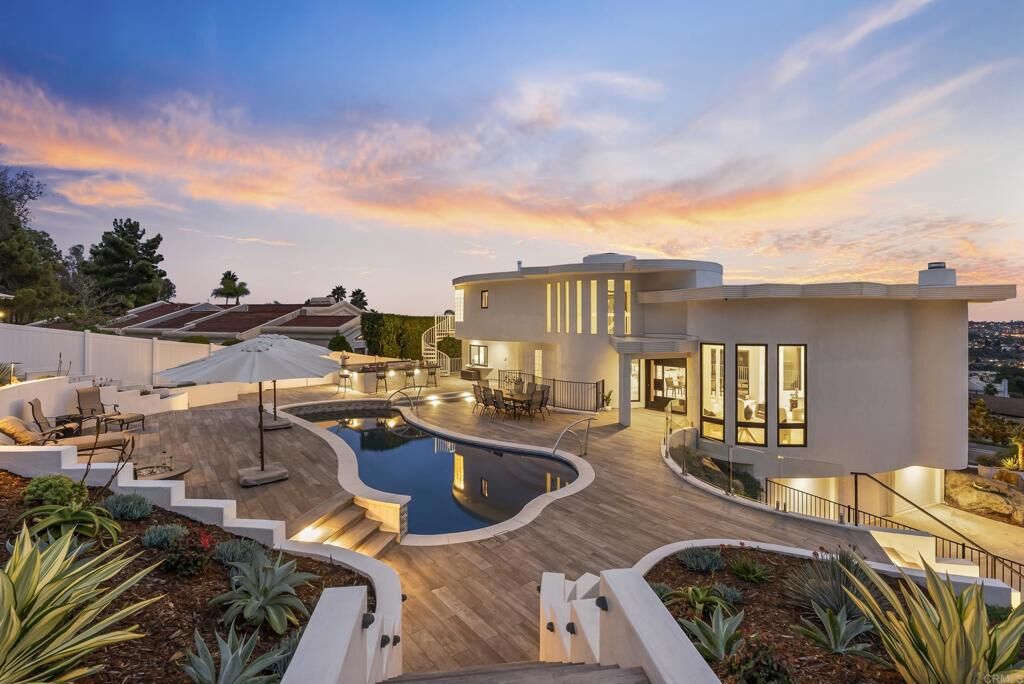 Property Photo:  7215 El Fuerte  CA 92009 