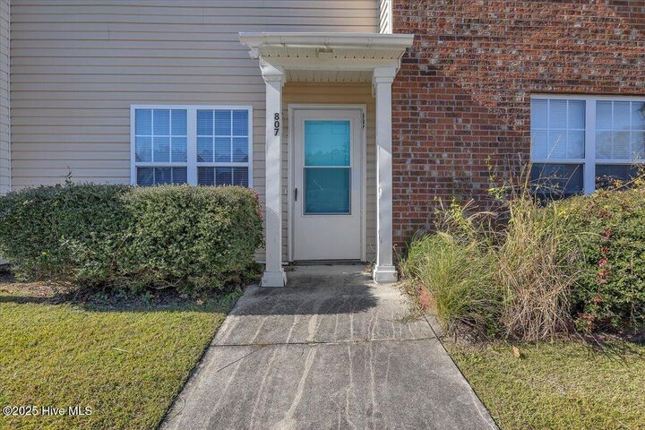 Property Photo:  807 Timberlake Trail  NC 28546 