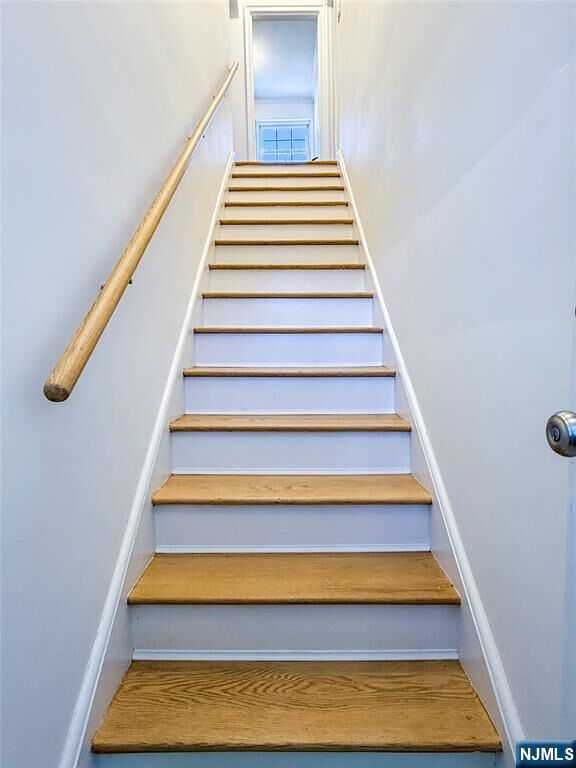 Property Photo:  63 Hudson Avenue C5  NJ 07631 