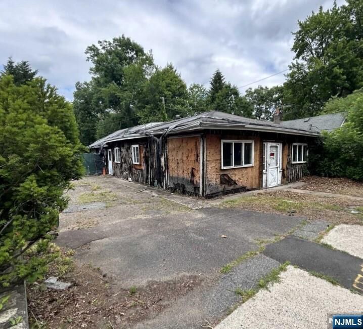 495 Paramus Road  Paramus NJ 07652 photo