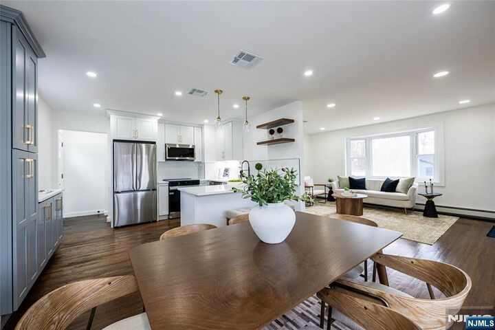 Property Photo:  4 Lloyd Avenue  NJ 07874 