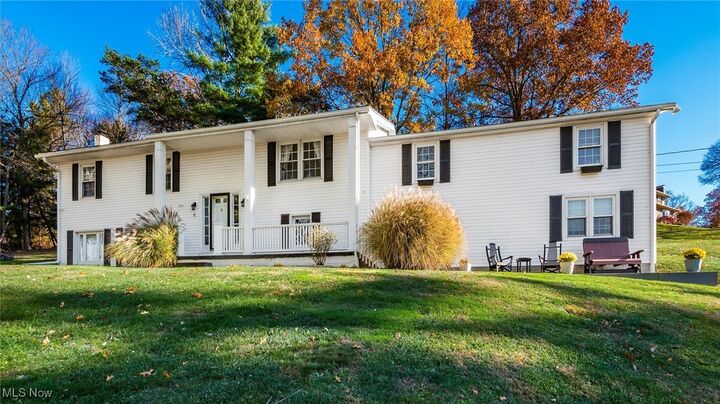 Property Photo:  1060 Griffiths Drive  OH 43701 