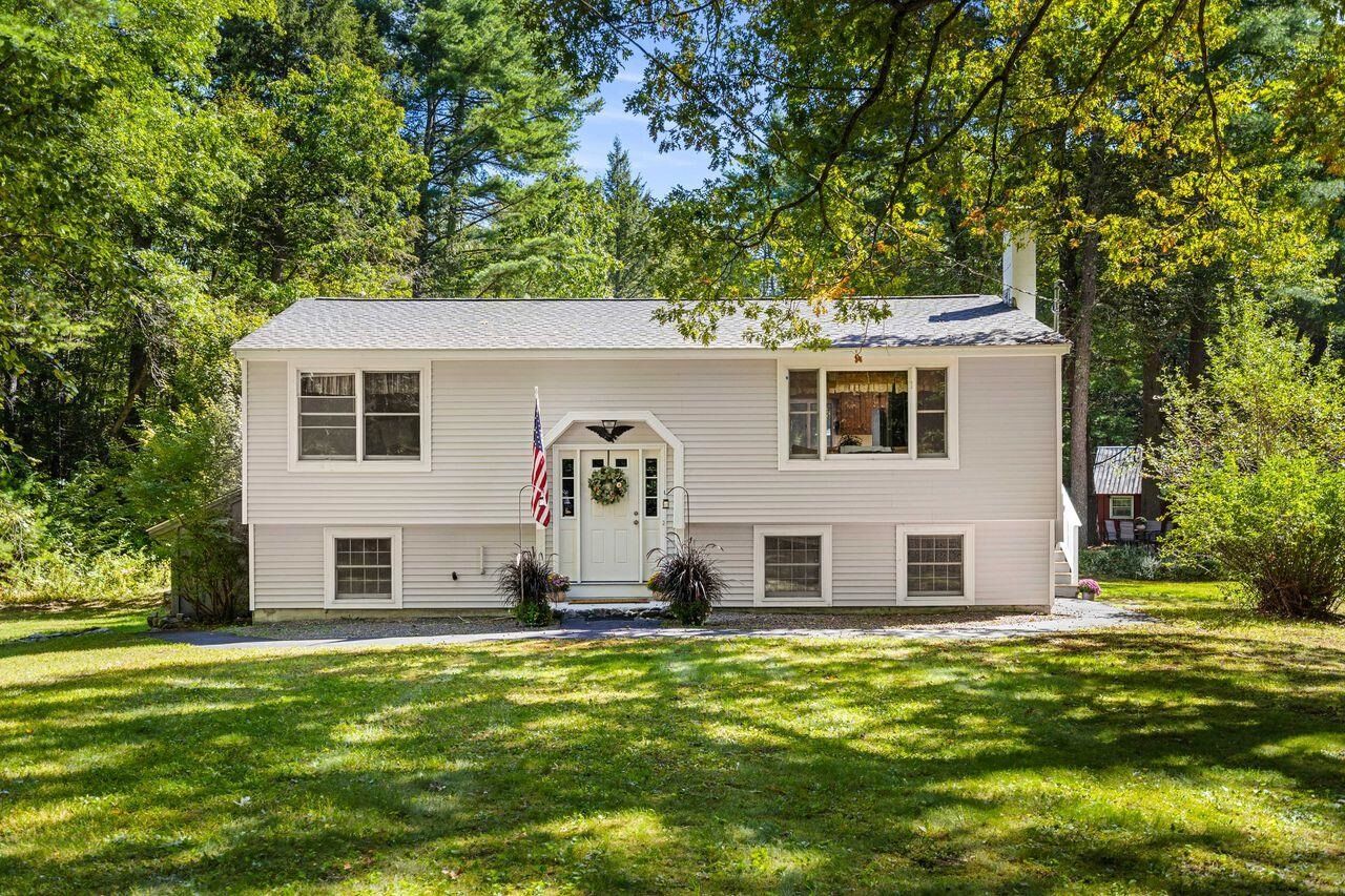 Property Photo: 37 Baboosic Lake Road NH 03031