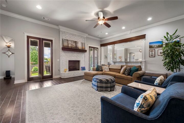 Property Photo: 4502 NE Birchgrove Place AR 72712