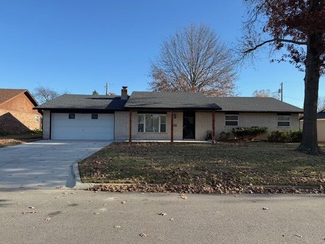 1806 SE Crouch Street  Bentonville AR 72712 photo