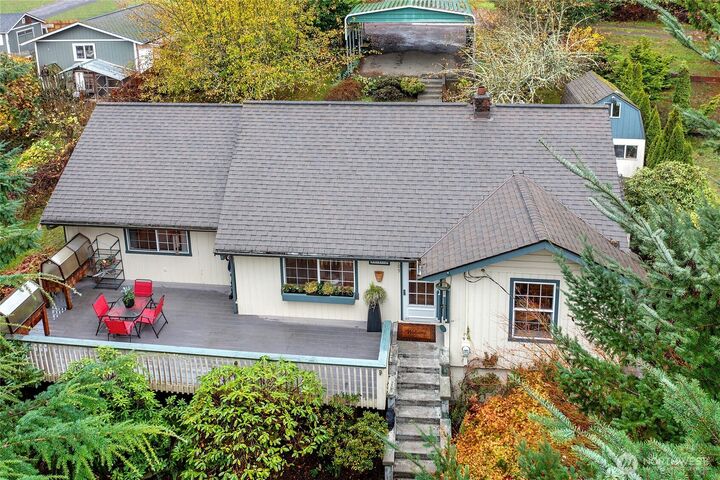 18509  1st Avenue  NE  Suquamish WA 98392 photo