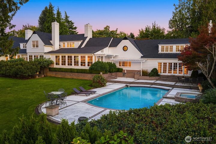 Property Photo:  3727  Shore Avenue  WA 98203 