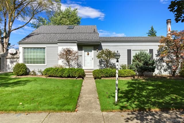 Property Photo: 10404 Hart Avenue MI 48070