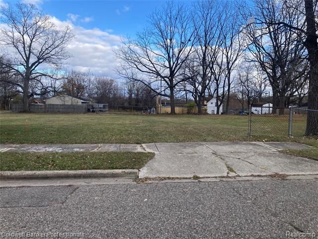 Property Photo: 32 Riker Street MI 48342