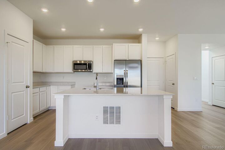 Property Photo:  6879 Juniper Drive  CO 80602 