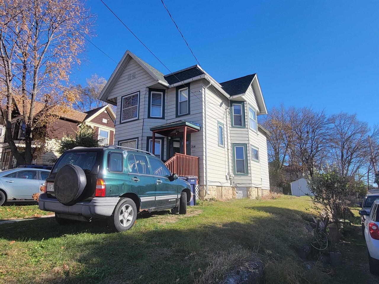 Property Photo:  214 Pease Court  WI 53545 