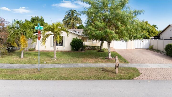 Property Photo: 13249 SW 86th Ln FL 33183