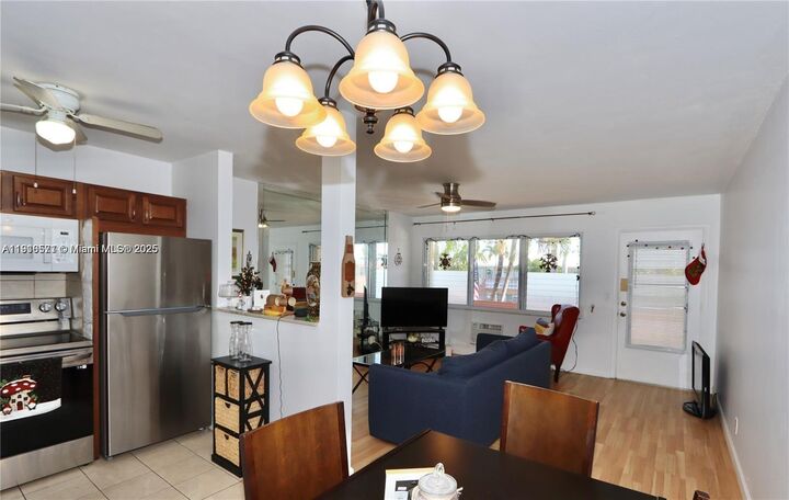 Property Photo:  900 SW 11th Ave 15C  FL 33009 