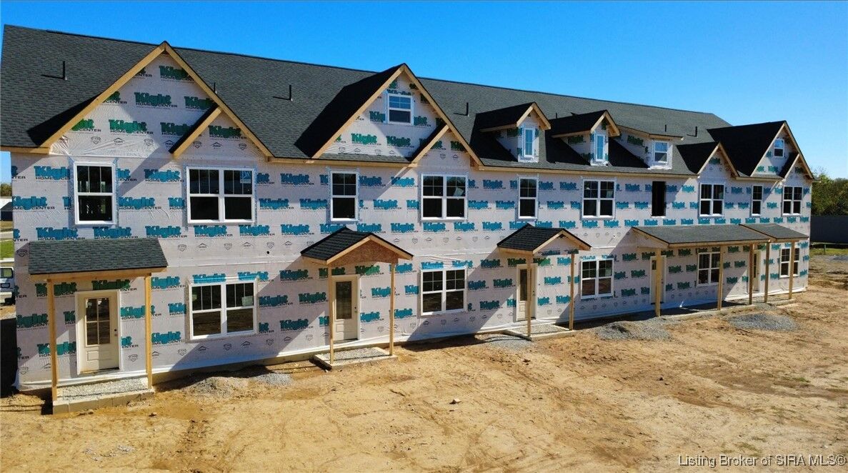 Property Photo: 115 Nighthawk Place IN 47150