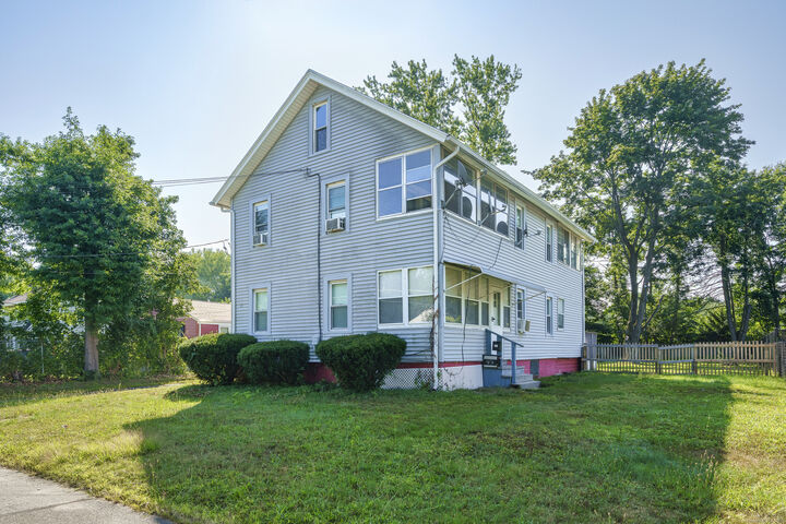 Property Photo:  15 Clubhouse Road  CT 06095 