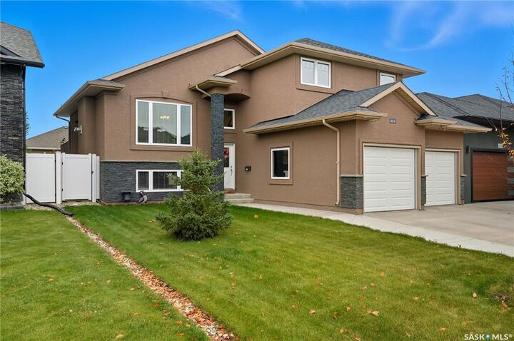 Photo de la propriété:  631 Ledingham Crescent  SK S7V 0B6 