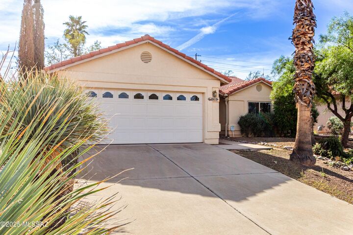 Property Photo:  8410 E Heath Court  AZ 85715 