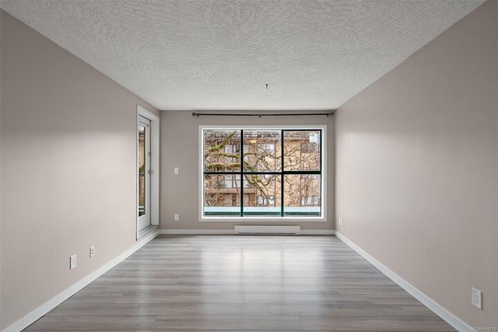 Property Photo:  3460 Quadra St 209  BC V8X 1G6 