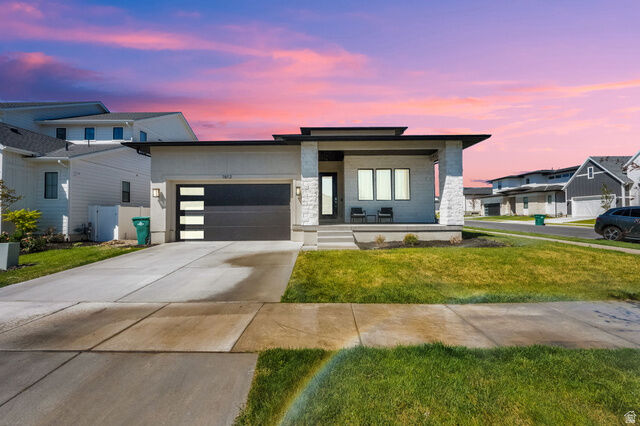 Property Photo:  1612 W Maple Brook Ln  UT 84065 