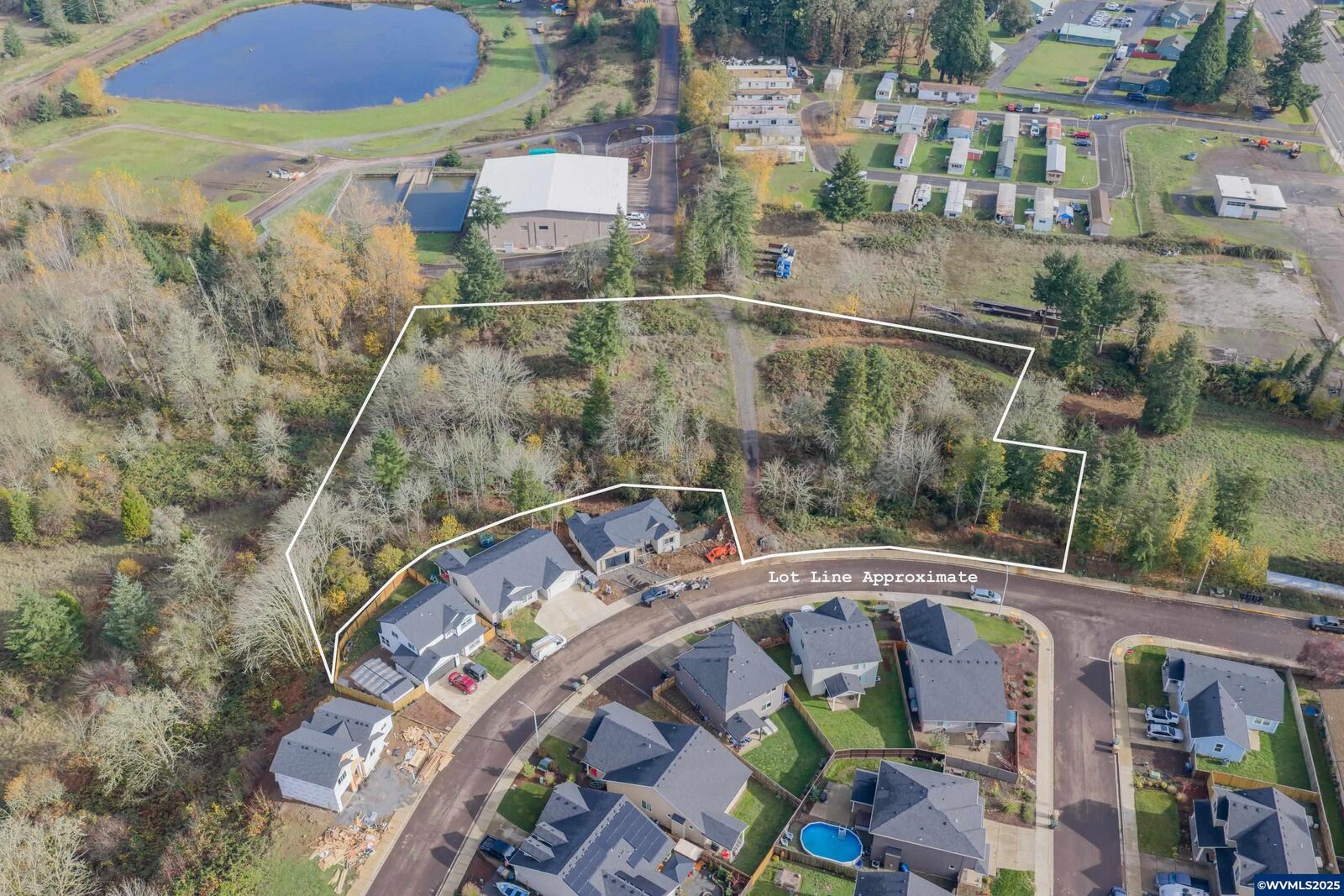 Property Photo: 1401 45th Av OR 97386