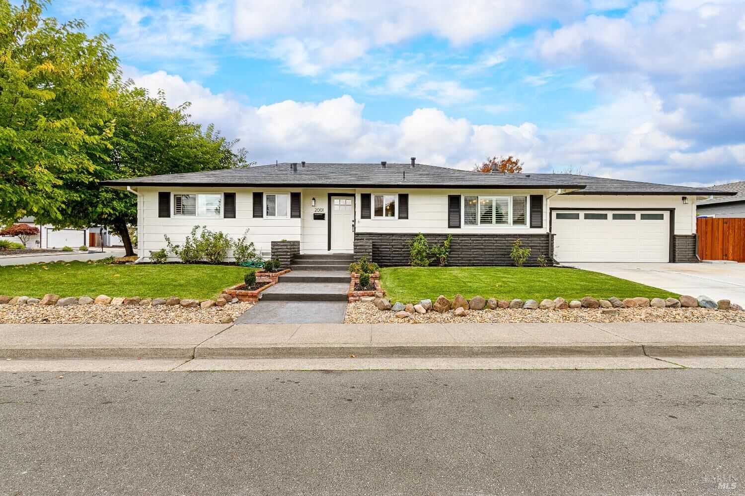 Property Photo: 2001 Willow Drive CA 94954